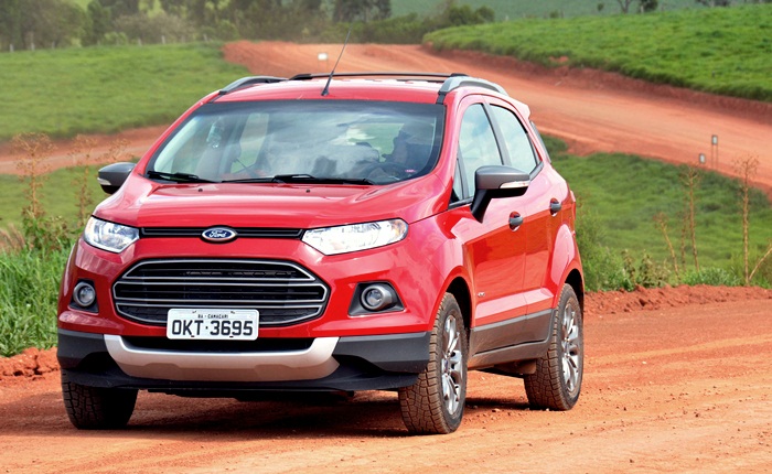 Nas lojas desde agosto, novo EcoSport enfim supera Renault Duster nas vendas (Divulgação) Ford EcoSport 4x4